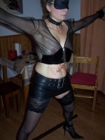 Dominant pr femme ou cple soumis bdsm