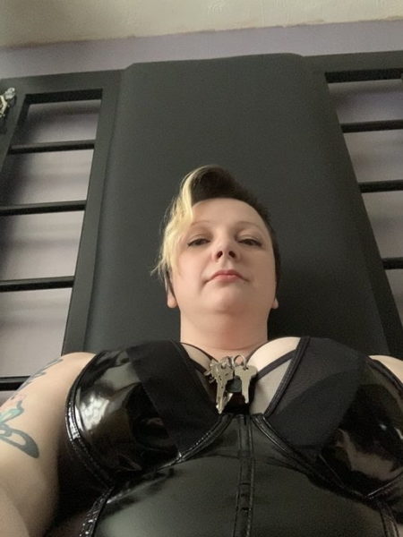 Domina sur Paris decherche bonnes lopes pour agrandir mon cheptel